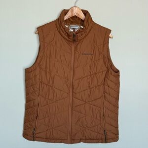 Columbia Women Camel  Color Quilted Vest